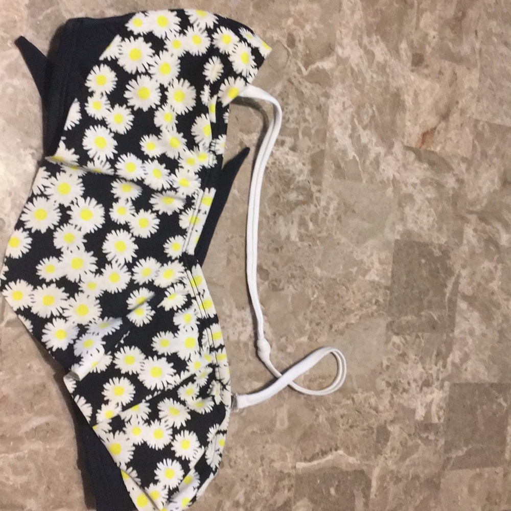 Bikini top never worn